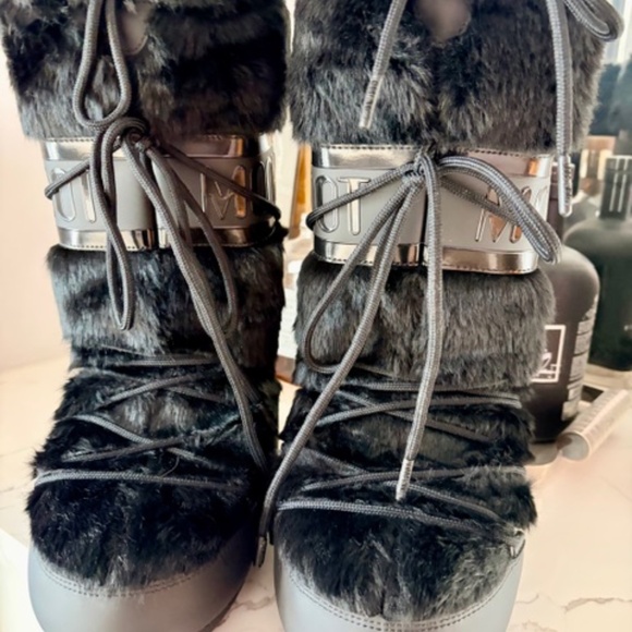 Fur Moon Boot Lace Up - Picture 3 of 8